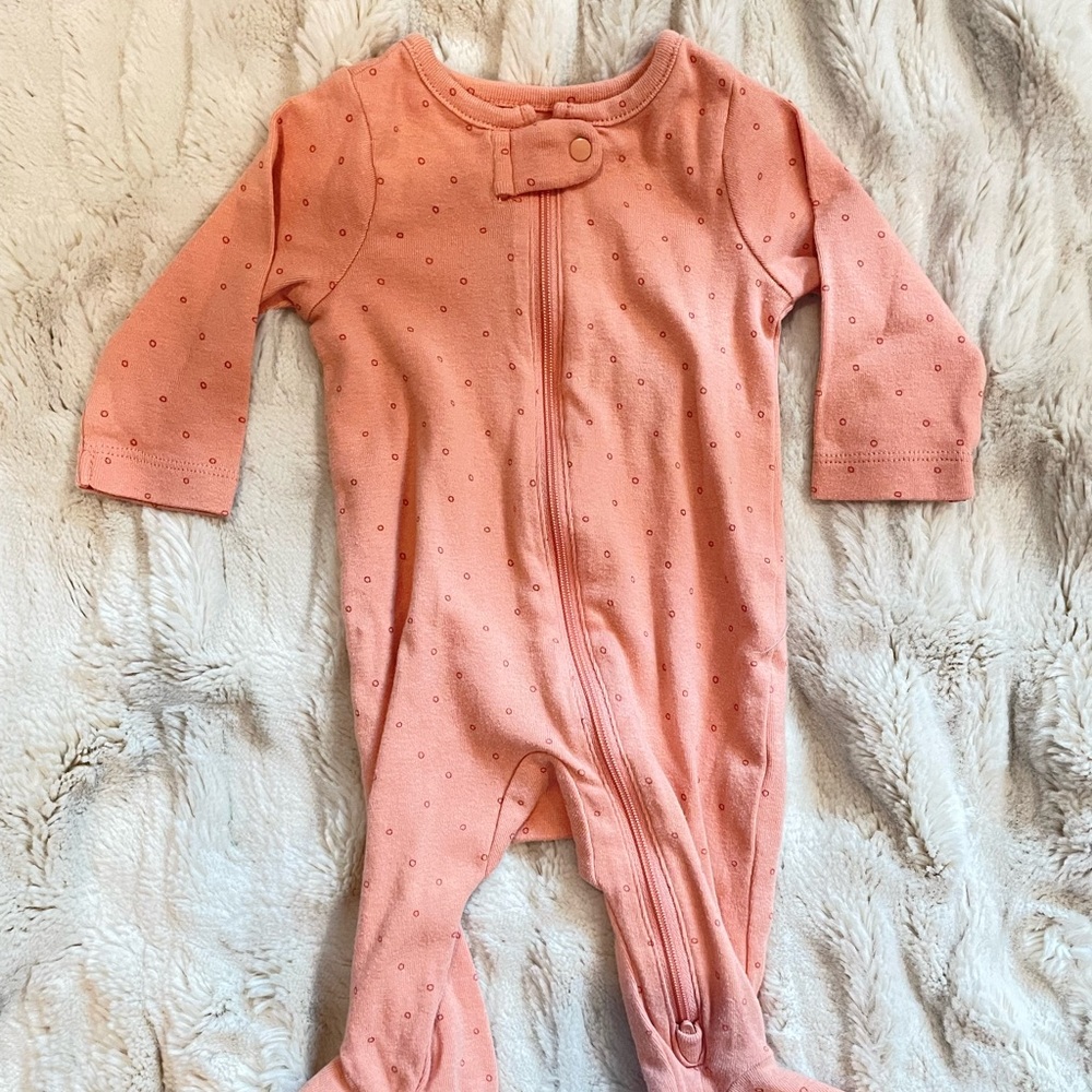 Carter’s brand new polka dot zipper outfit.